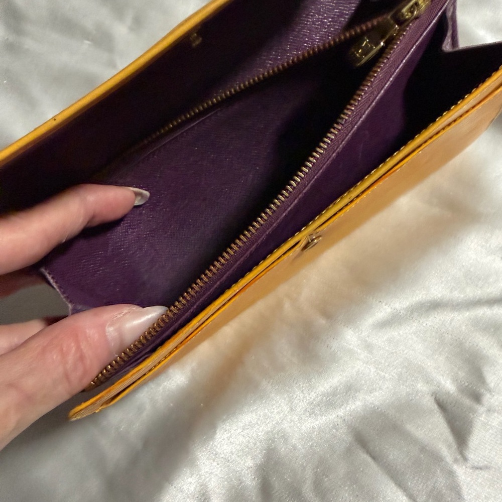 Louis Vuitton Yellow Epi Leather Folded Wallet - Picture 7 of 9